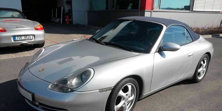 Jízda jako z filmového plátna: Zapůjčení kabrioletu Porsche 911 Carrera na víkend