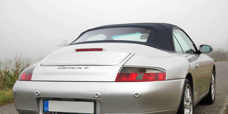 Jízda jako z filmového plátna: Zapůjčení kabrioletu Porsche 911 Carrera