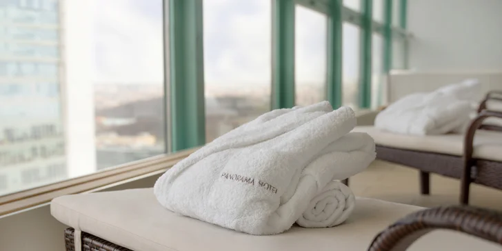 Kromě relaxu si ve wellness užijete i dokonalý výhled na Prahu. 