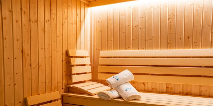 Relaxujte po náročných výletech ve vyhřáté sauně.