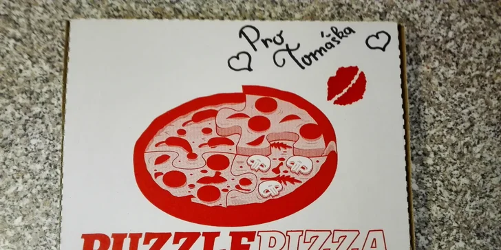 Sestavte si svoji pizzu: jakýkoli základ, okraje i ingredience + rozvoz