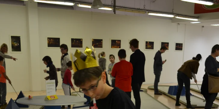 Originální oslava narozenin na indoor minigolfu v OC Futurum