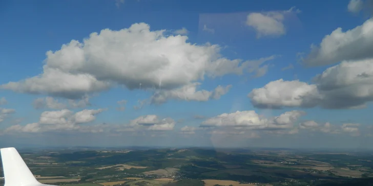 Na chvilku pilotem: poznávací a navigační lety v ultralightu Skylark vč. záznamu