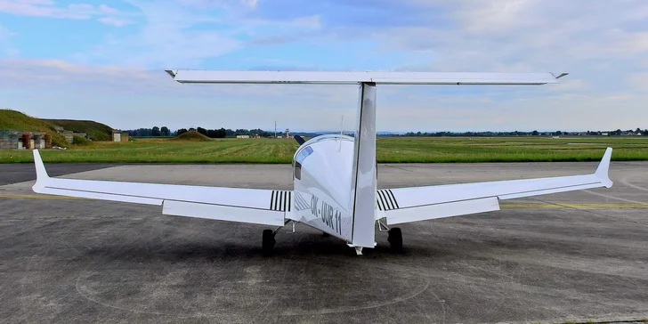 Na chvilku pilotem: poznávací a navigační lety v ultralightu Skylark vč. záznamu