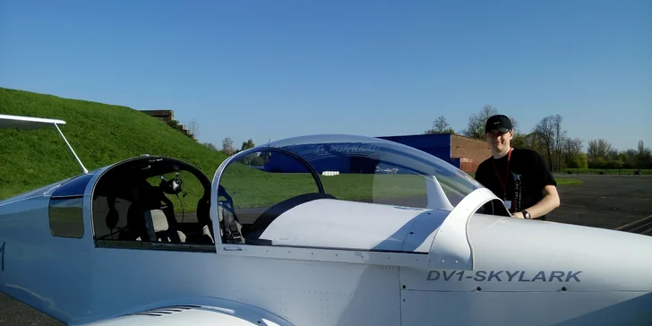 Na chvilku pilotem: poznávací a navigační lety v ultralightu Skylark vč. záznamu