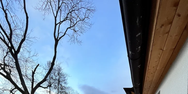 Venku vám bude k dispozici posezení a ohniště.