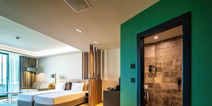 Nechte se hýčkat v jednom z nejprestižnějších hotelů na bulharském pobřeží. 
