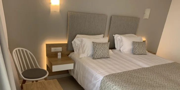 Pro ty, kteří chtějí opravdový luxus, je tu apartmá se střešní terasou a vlastní vířivou vanou. 