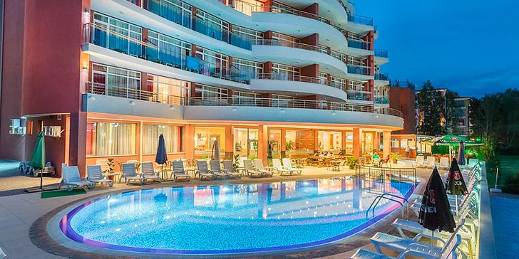 8 dní na bulharském Slunečném pobřeží: all inclusive, bazén a pláž 350 m daleko