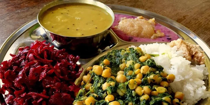 4chodové vegetariánské menu All You Can Eat v indickém stylu