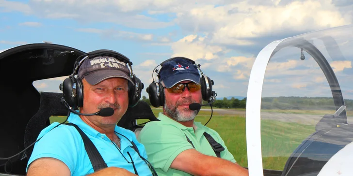 Na chvilku pilotem: poznávací a navigační lety v ultralightu Skylark vč. záznamu
