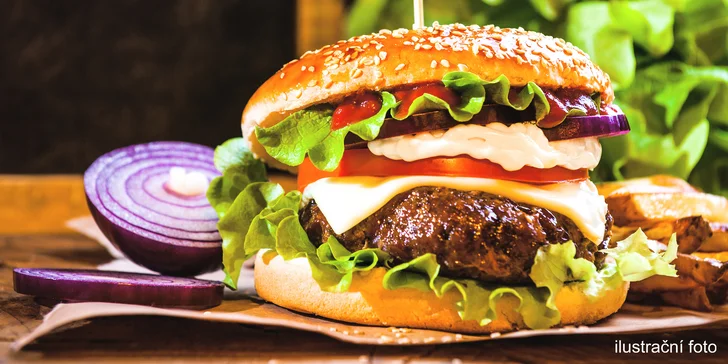 Hamburger z čerstvě mletého hovězího masa, s anglickou slaninou a sýrem cheddar i s hranolkami pro 1 či pro 2