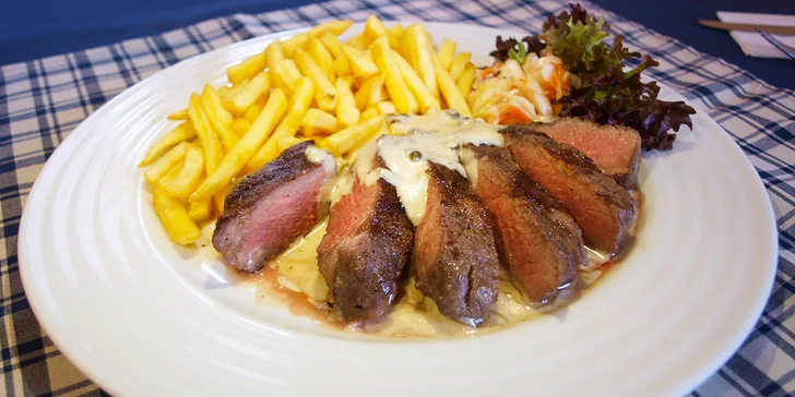 Bašta u Svatého Kopečku: 300 g hovězí roštěné připravené metodou sous-vide