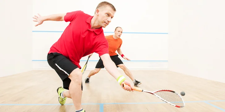 Zábavná hra: tréninkový a herní systém iSquash na squashovém kurtu pro 1 nebo 2 osoby