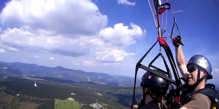 Záloha na Tandem paragliding: Krkonoše nebo Český ráj, možnost akrobatických prvků