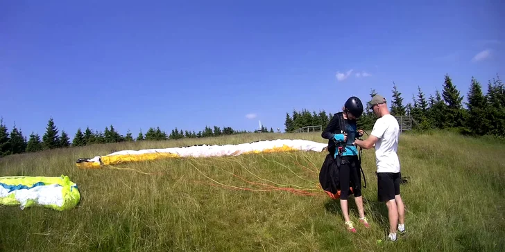 Záloha na Tandem paragliding: Krkonoše nebo Český ráj, možnost akrobatických prvků
