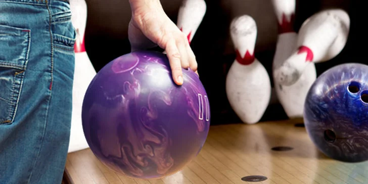 Hodina bowlingu - koulejte o sto šest