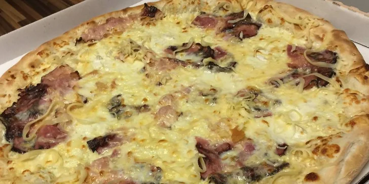 Jídlo už je na cestě: 2 křupavé pizzy po italsku či americku s možností rozvozu