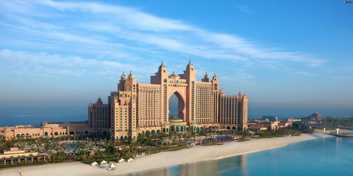 Letecky do Dubaje: 5 nocí v hotelu s bazénem, výlety do pouště i za zábavou