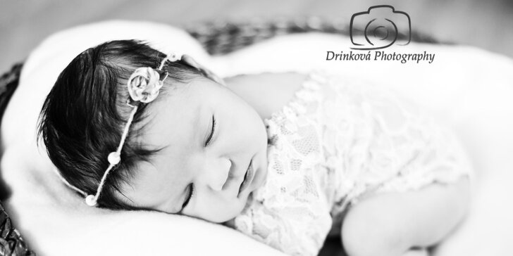 Zvěčněte své novorozeňátko: Focení u vás doma a 5 či 10 upravených snímků