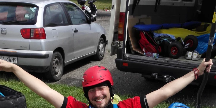 40 min. adrenalinu: sjezd divoké vody v kajaku i pro začátečníky