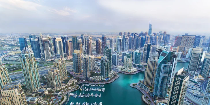 Letecky do Dubaje: 4 noci v hotelu s bazénem, výlety do pouště i za zábavou