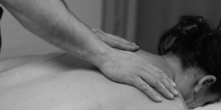 Pošlete maminku na masáž: uvolňující relax s konopnou mastí