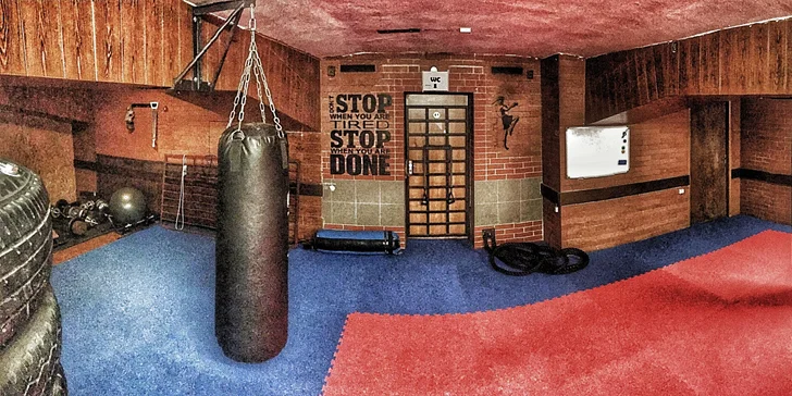 3 lekce kruhového tréninku, boxu nebo muay thai + 3x iontový nápoj