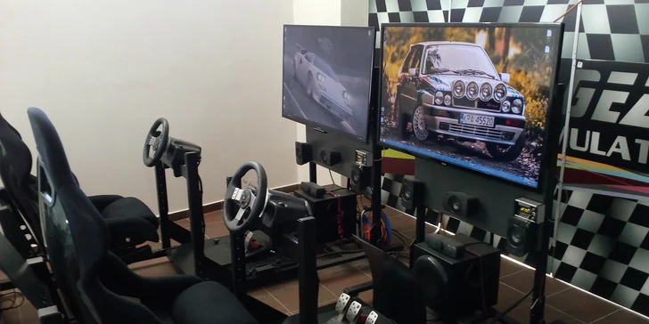 Realistický závodní simulátor Formula 1 až pro 4 kamarády