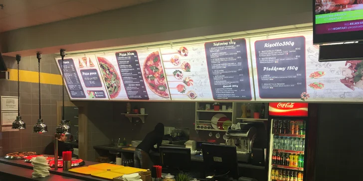 Italská pizza dle vlastního výběru: s rajčatovým i smetanovým základem