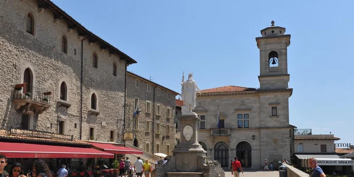 Nákupy v San Marinu a Rimini s koupáním a ubytováním na 1 noc se snídaní