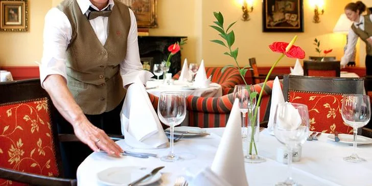 Pobyt v přepychovém lázeňském hotelu Dvořák v těsné blízkosti Vřídelní kolonády
