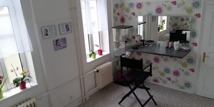 Kurz líčení, kosmetické poradenství nebo svatební vizáž