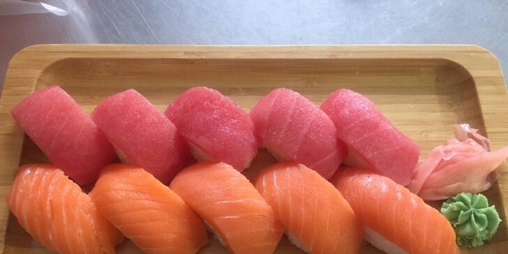 Losos, krab, avokádo i kreveta: 24, 36 nebo 44 kousků sushi k vyzvednutí