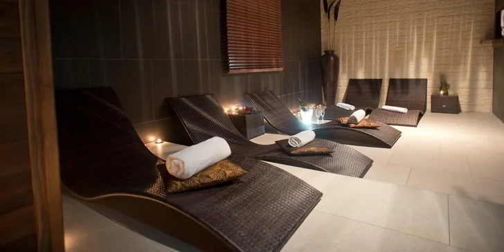 Privátní wellness pro 2 osoby: 1,5 hodiny lenošení ve whirlpoolu a sauně