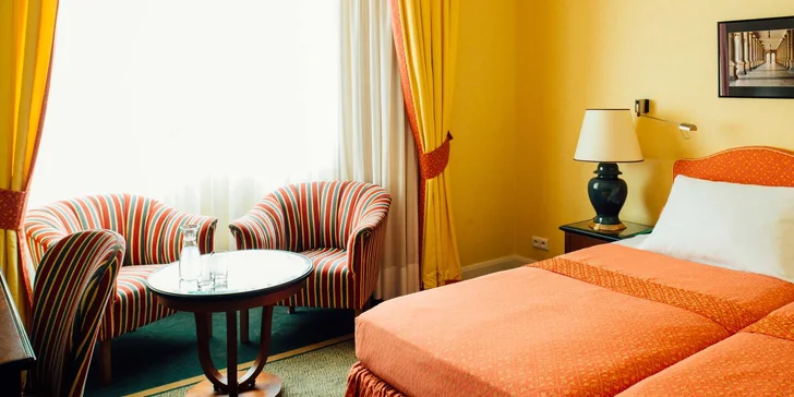 Pobyt v přepychovém lázeňském hotelu Dvořák v těsné blízkosti Vřídelní kolonády