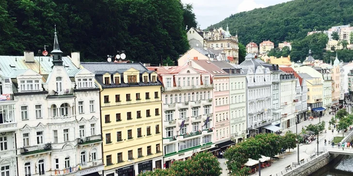 Pobyt v přepychovém lázeňském hotelu Dvořák v těsné blízkosti Vřídelní kolonády