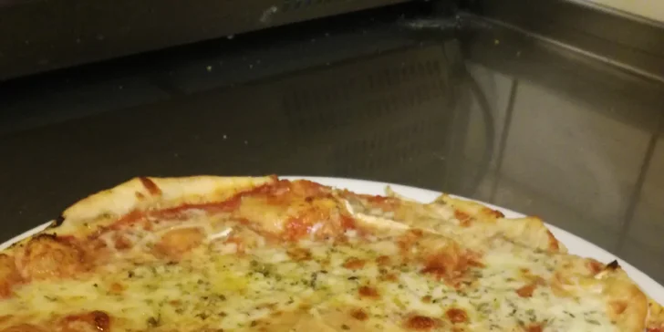 Ať vám to křupe: 2 pizzy ⌀ 32cm dle výběru