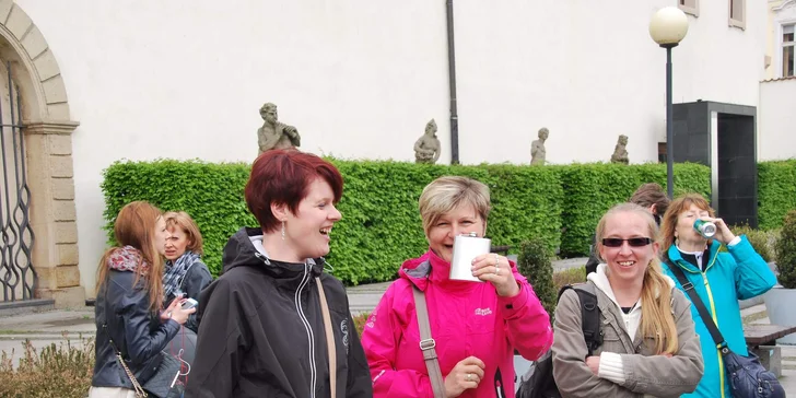 Dámská jízda s drinkem aneb Procházka Prahou pouze pro velké holky