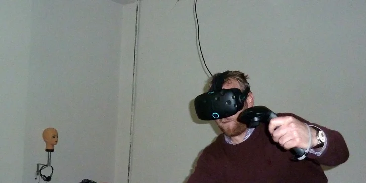 Řádění ve virtuální realitě: kouzlení, střílení, malování i jízda na horské dráze