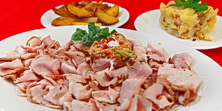 Královská vepřová pečeně pro 2 labužníky i s přílohami a pestem