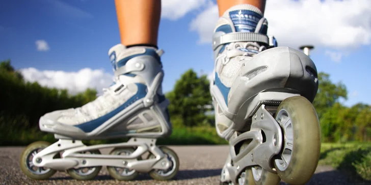 Intenzivní kurz inline bruslení pro začátečníky v kryté hale