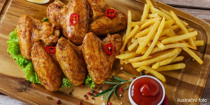 Kilo křidélek s hranolky dle vašeho výběru – na indický způsob nebo na grilu