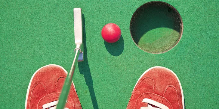 Minigolf v centru Brna – vstup pro dítě, dospělého nebo rodinu