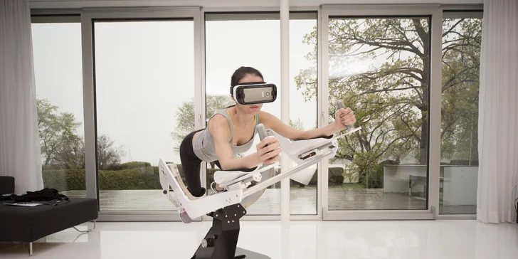 Propadněte létání nebo potápění ve virtuální realitě na ICAROSU