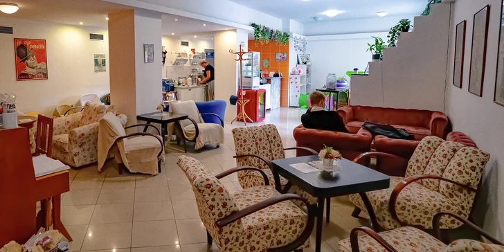 V Galerii Café Staré časy se přenesete do období první republiky.