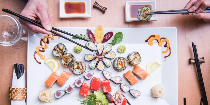 Láska na první sousto: Famózní sushi sety v designové restauraci v srdci města