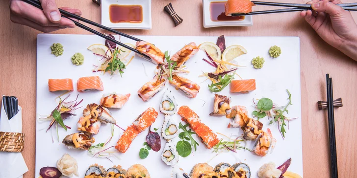 Láska na první sousto: Famózní sushi sety v designové restauraci v srdci města