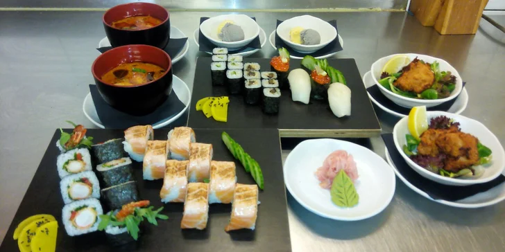 Degustační sushi menu: předkrm, krevetová polévka, 34 kousků sushi a zmrzlina
