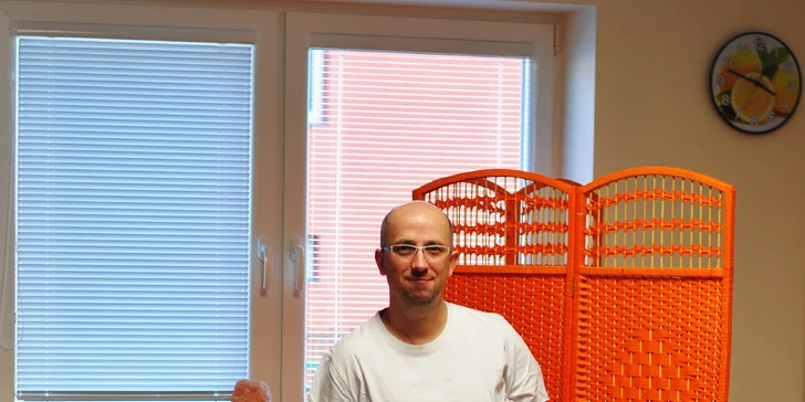 Pošlete maminku na masáž: uvolňující relax s konopnou mastí